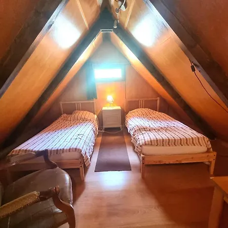 Cosy 9 Pers. Avec Balcon Sud, Poele A Bois, Wi-fi, Proche Pistes - - Fr-1-393-143 Chalet *